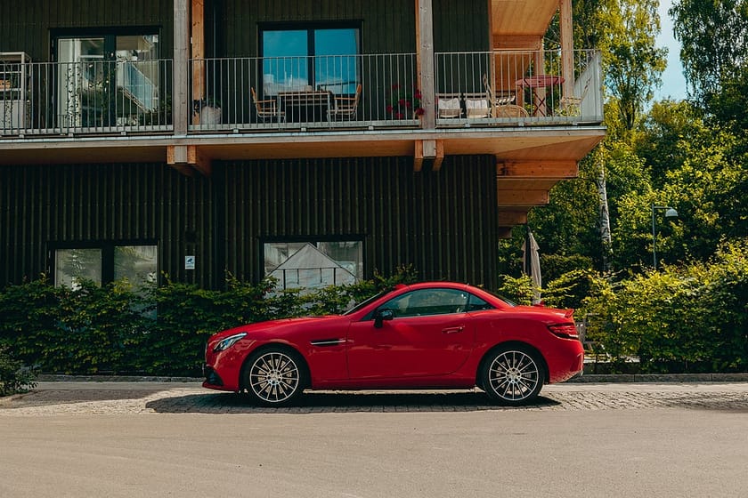 Bild 5 av Mercedes-Benz AMG SLC 43 H/K Night Pano glastak Airscarf
