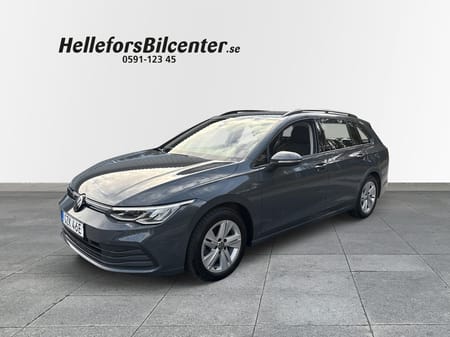 Volkswagen Golf Sportscombi Sportcombi AUT 130hk MHEV P-sensorer Carplay Vhjul Ergo Active stol