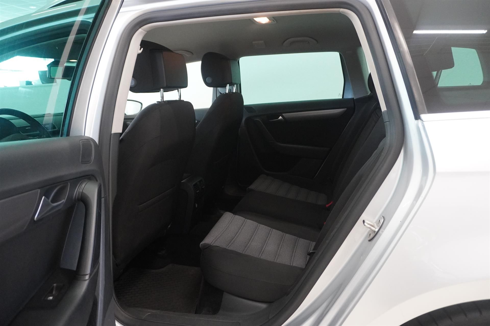 Volkswagen Passat 2014, bild 7/10