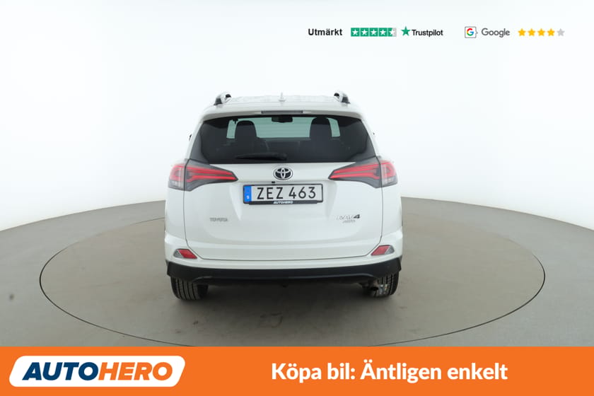 Bild 4 av Toyota RAV4 2.0 AWD / Backkamera, Rattvärme, PDC