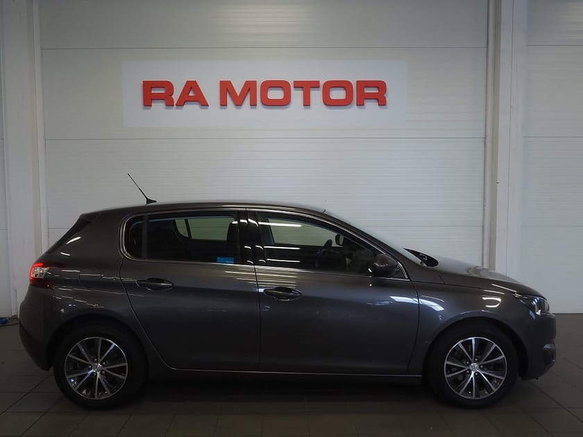 Bild 4 av Peugeot 308 1.6 BlueHDi 120hk Automat EAT Allure P-Sensorer Navi