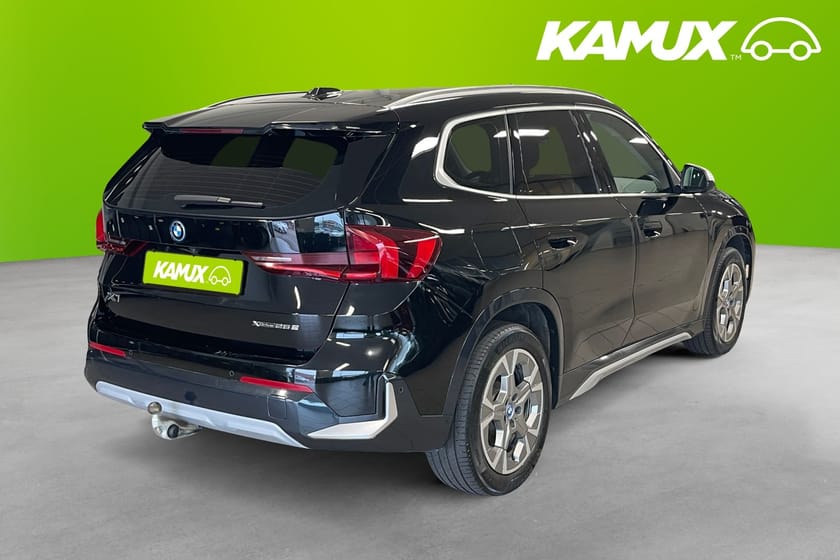 Bild 4 av BMW X1 xDrive25e xLine Skinn Wide Kamera Drag Plugg in Hybrid