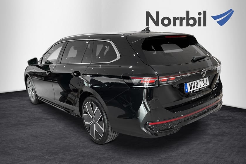 Bild 3 av Volkswagen Passat Variant eHybrid 272 DSG6 R-LINE