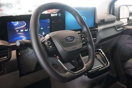 Ford Tourneo Custom 340 Plug-in Hybrid Titanium X 340l LWB 2.5l PHEV 227hk CVT AT FWD Bensin