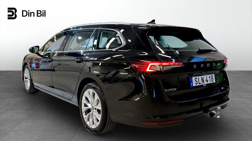 Bild 3 av Škoda Superb iV Kombi Selection DSG Drag/P-värmare