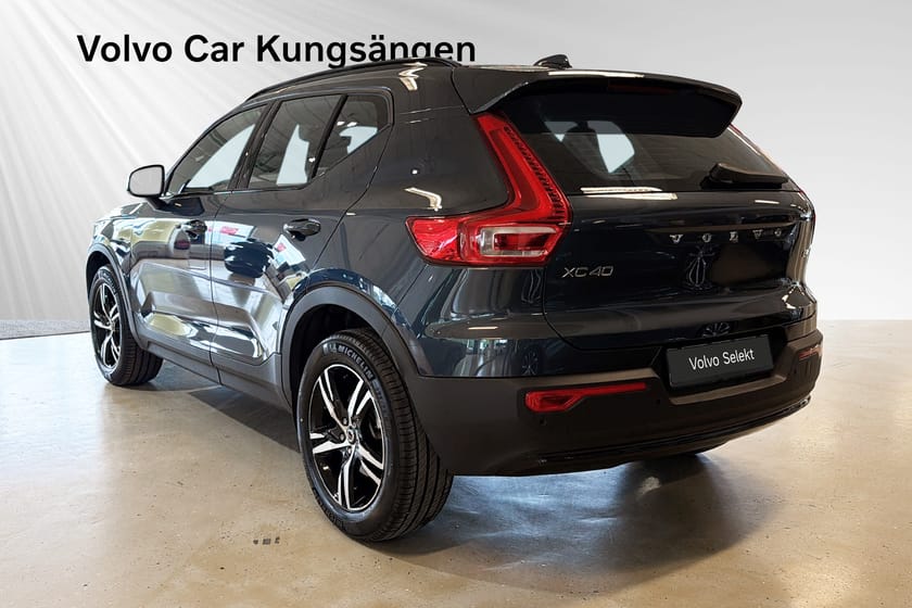 Bild 4 av Volvo XC40 B4 FWD Bensin Plus Dark Rattvärme Selekt
