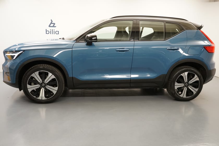 Bild 2 av Volvo XC40 Recharge Core Edition, Baklucka elmanövrerad, Dragkrok