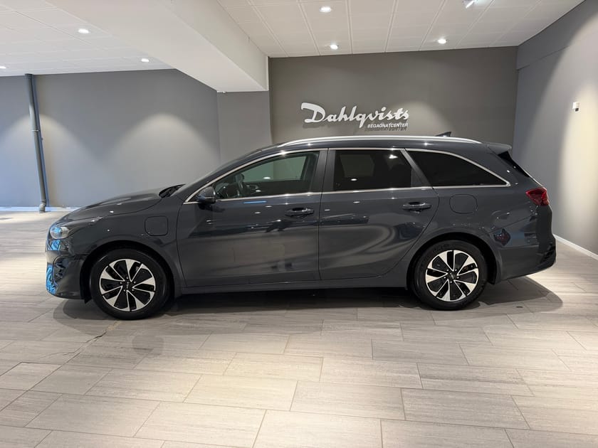 Bild 4 av Kia Ceed Sportswagon Plug-in Hybrid 141hk Advance | Navi Backkamera V-hjul Batteri 98%