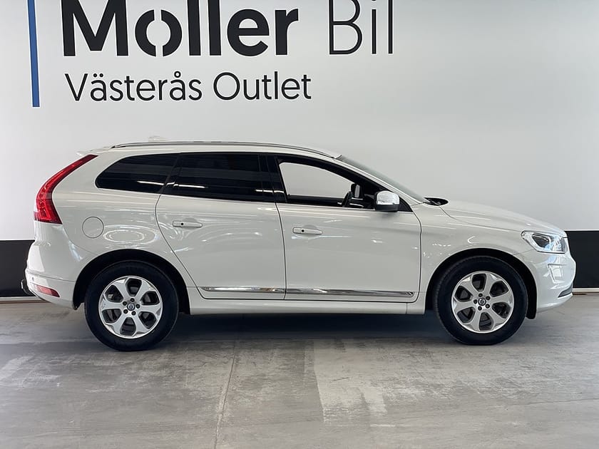 Bild 4 av Volvo XC60 D4 AWD 190hk Summum Drag Värmare Gps