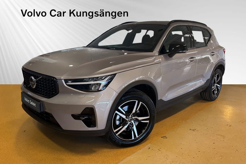Bild 1 av Volvo XC40 B4 FWD Bensin Plus Dark Rattvärme Selekt