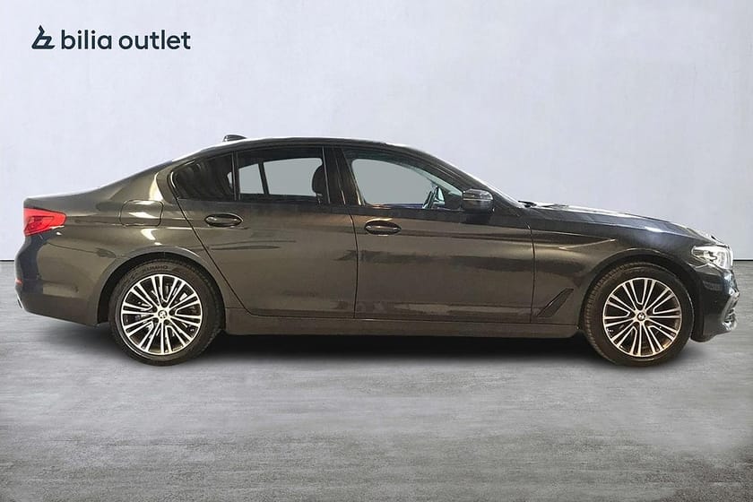 Bild 5 av BMW 520d xDrive Sedan aut Sport line 190hk Navi Drag Backkamera
