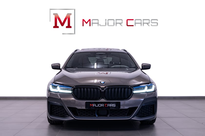 Bild 2 av BMW 530d xDrive Touring M Sport Inno Pano H/K Komfstol DAP Laser HuD