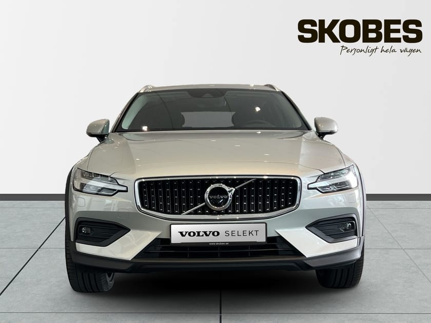 Bild 2 av Volvo V60 Cross Country D4 AWD Advanced Edt/Panorama/350/Drag