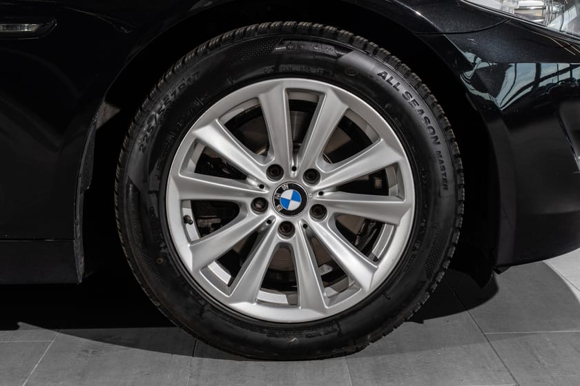 Bilde 5 av BMW 520d Touring 163hk Krok Webasto Panorama Comfort-stoler