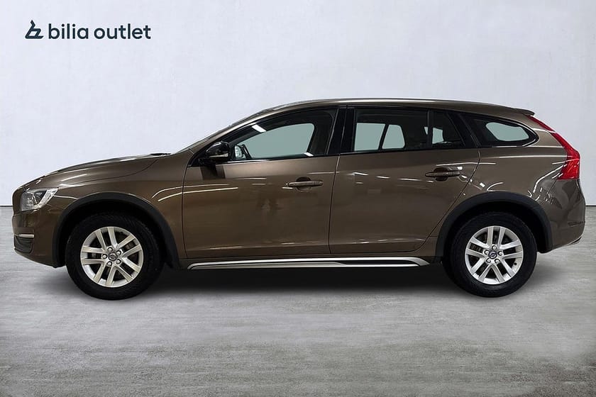 Bild 3 av Volvo V60 Cross Country D4 AWD Momentum Dragkrok Backkamera Navigation Värmare