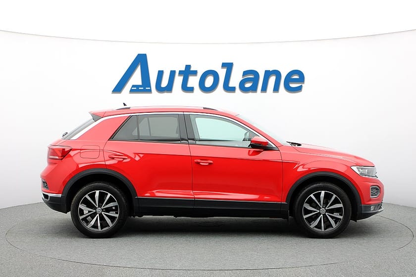 Bild 3 av Volkswagen T-Roc 1.0 TSI  Base Rattvärme 116hk