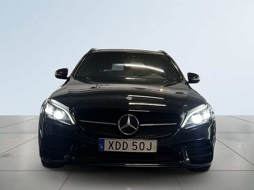 Bild 2 av Mercedes-Benz C 220 T d 4MATIC 4M AMG & Night Pkt Kamera/Drag/Dvärm/Cockpit