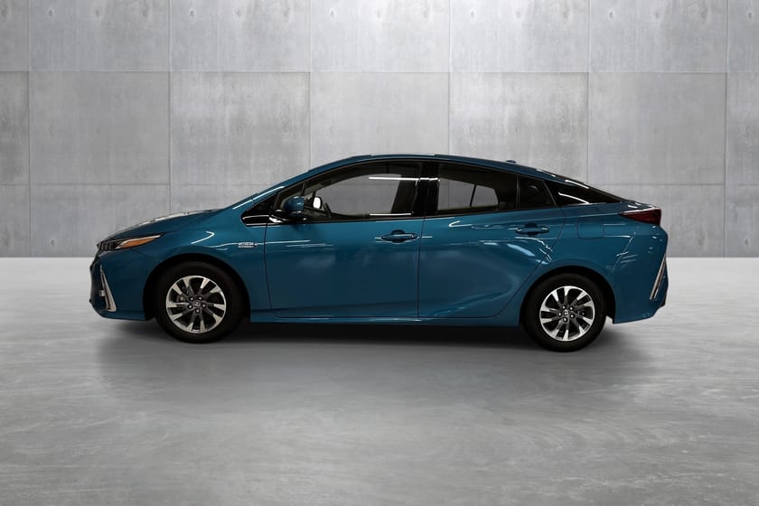 Bilde 2 av Toyota Prius Plug-in Hybrid 1.8 Bensin PHEV Automatgir Executive Skinnseter