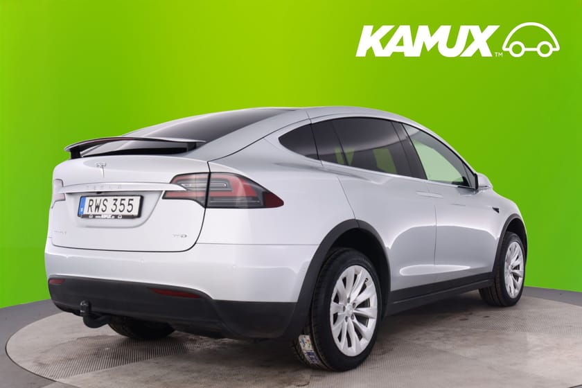 Bild 4 av Tesla Model X 75D AWD 6-Sits Uppgrad AP GRILL PÅ KÖPET! Batteritestad Drag Kolfiber Luftfjäd
