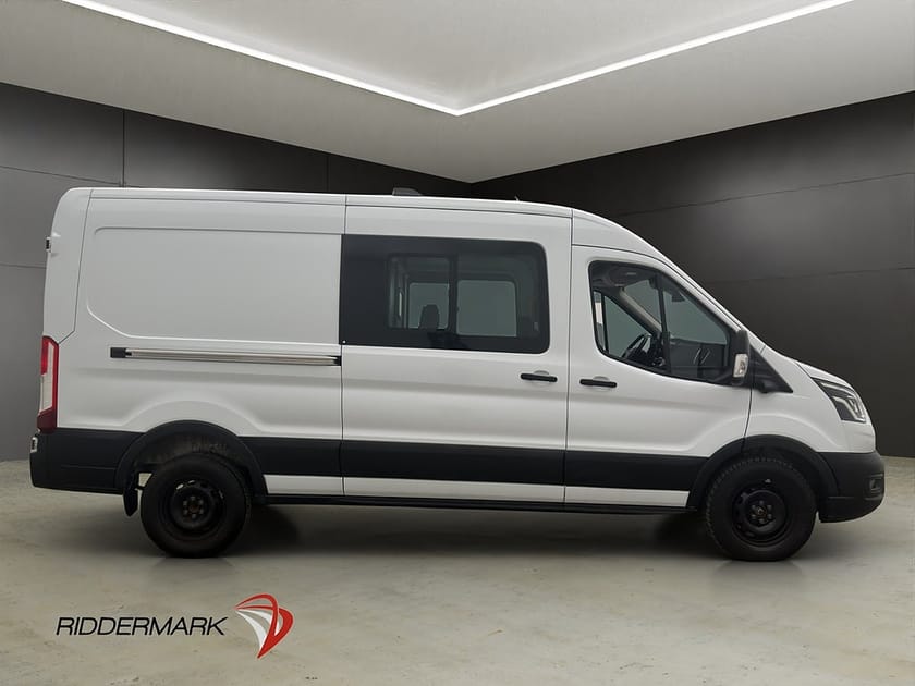 Bild 2 av Ford Transit 350 Crew Van CrewVan L3H2 Cockpit Värm Drag 360° 2xDörr Moms