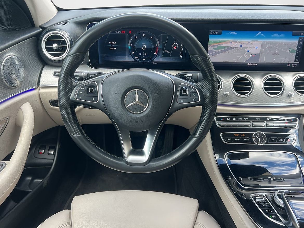 Mercedes-Benz E 220 T d 4MATIC, bild 10 av 17