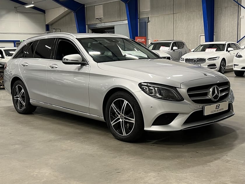 Bild 2 av Mercedes-Benz C 220 T d 194 HK / Avantgarde / Värmare / Drag / Backkamera /
