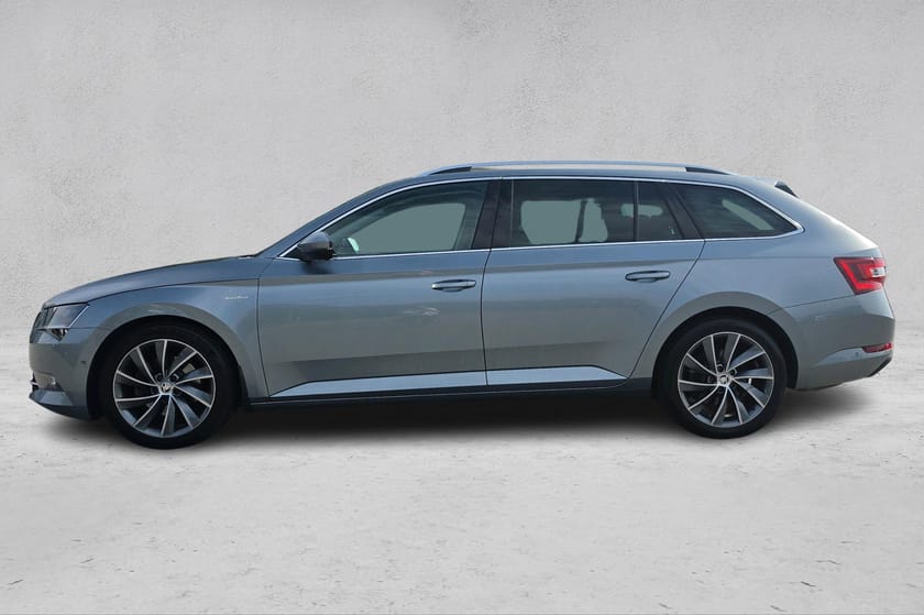 Bilde 2 av Škoda Superb Stasjonsvogn 4x4/Byttet reg.reim/L&K/Topputstyrt/Webasto/Skinn++