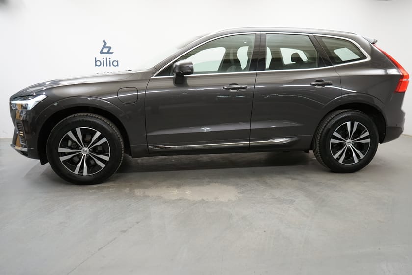 Bild 2 av Volvo XC60 Recharge T6 Core Edition, Parkeringskamera 360, Navigation, Taklucka