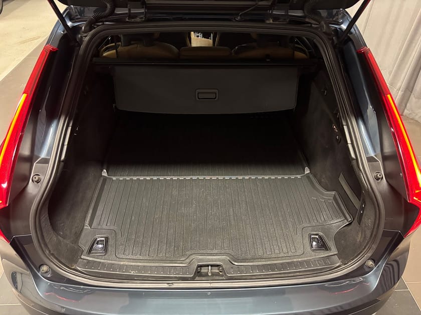 Bild 5 av Volvo V90 Cross Country D4 AWD Läder Drag