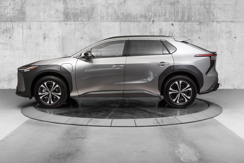 Bilde 3 av Toyota bZ4X Executive - 360/Elstol/Ventilerte/Navi/Hengerfeste