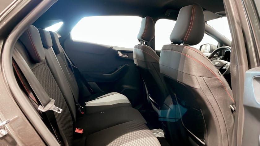 Bild 5 av Ford Puma ST-Line 1.0 EcoBoost 125Hk Hybrid B-Kamera Adaptiv F-Hållare