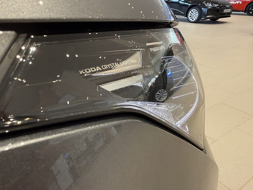 Bild 4 av Škoda Enyaq Coupé RS Skoda 82 KWH Max paket Drag Backkamera Elbaklucka