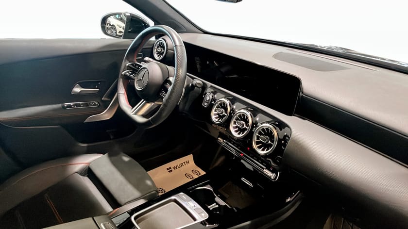Bild 4 av Mercedes-Benz A 200 AMG-Line