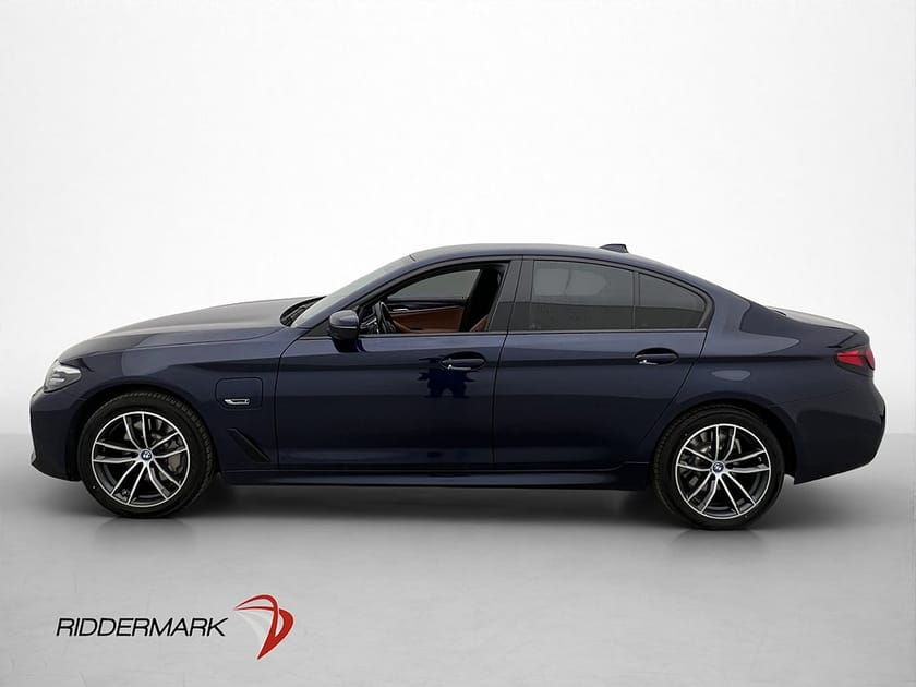 Bild 4 av BMW 530e xDrive Sedan 292hk M Sport HiFi Dragkrok Kamera Skinn