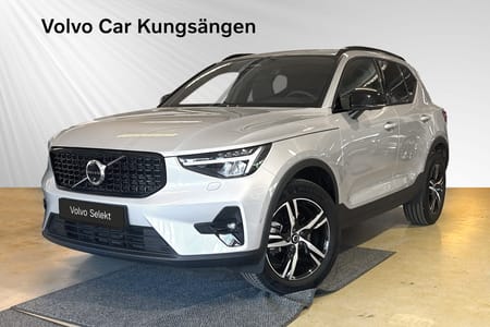 Volvo XC40 B3 FWD Bensin Plus Dark 360-kamera Förarstödpaket Selekt