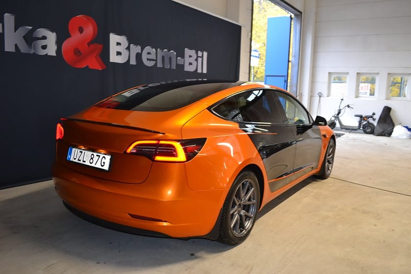 Bild 3 av Tesla Model 3 Long Range AWD 440 hk dragkrok