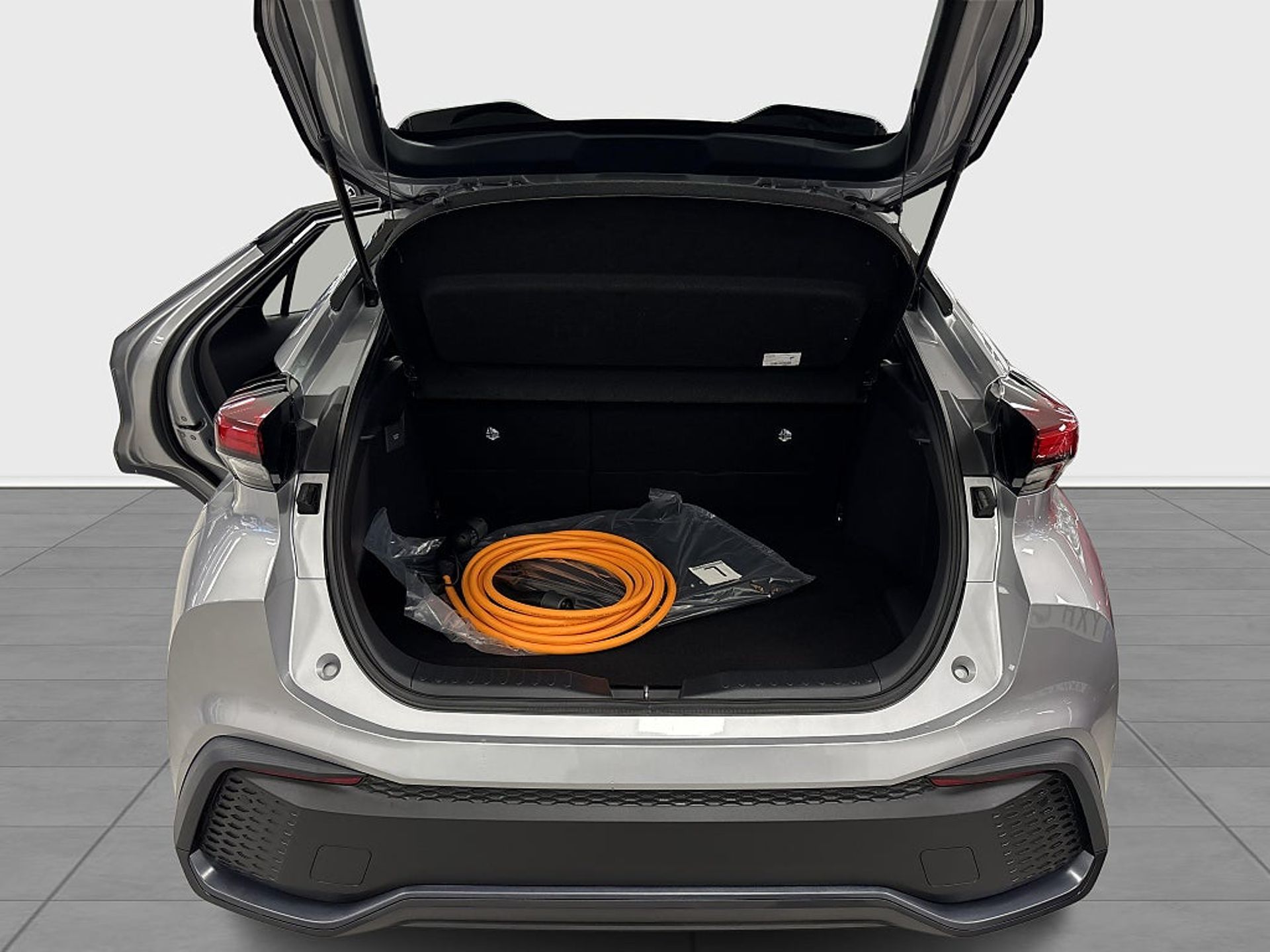 Toyota C-HR 2025, photo 7/10