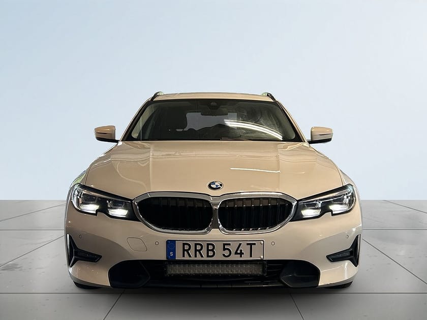 Bild 2 av BMW 320d xDrive Touring 320 Drag/Navi/Psens/Dvärm/SoV/MoK