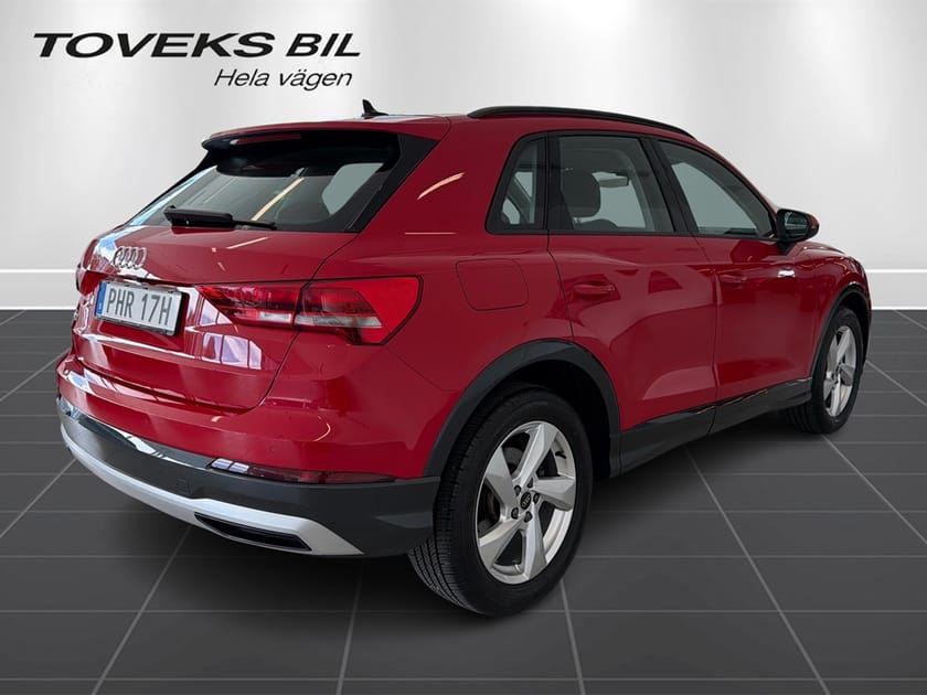 Bild 3 av Audi Q3 35 TFSI 150Hk Parkeringsvärmare/Drag/
