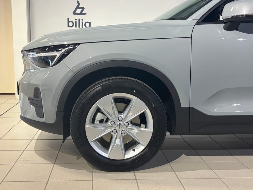 Bild 2 av Volvo XC40 B4 FWD Bensin Core