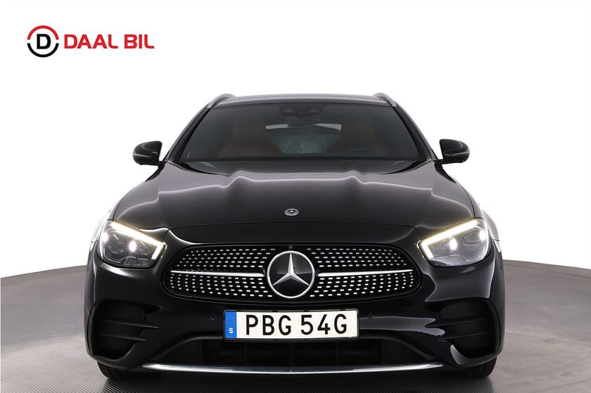 Bild 2 av Mercedes-Benz E 300 T de 4MATIC 4M 306HK AMG PANO BURM® 360-KAM VÄRM DRAG