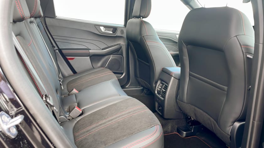 Bild 5 av Ford Kuga Plug-In Hybrid ST-Line X 243HK  Privatleasing - 3 995 kr/mån