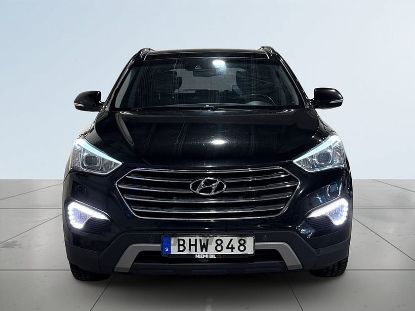 Bild 2 av Hyundai Grand Santa Fe 2.2 4WD Premium Plus Pano Drag Kamera Skinn Mvärm SoV