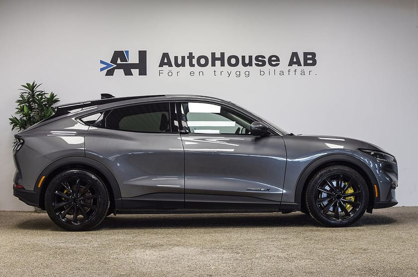 Bild 4 av Ford Mustang Mach-E Long Range RWD 360 B&O Pano Elstolar
