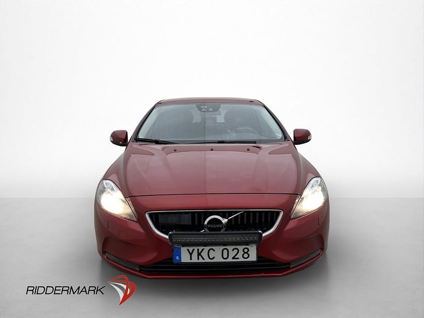 Bild 2 av Volvo V40 D2 120hk Värmare Adaptiv-Fart Sätesvärme Sensorer