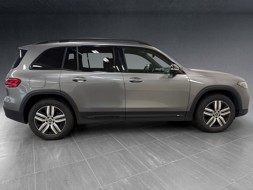 Bilde 4 av Mercedes-Benz EQB 300 4MATIC