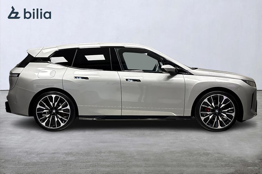 Bild 2 av BMW iX xDrive60 M Sport PRO/23"/B&W7Heat Comfort/Panorama mm