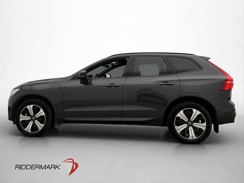 Bild 4 av Volvo XC60 Plus Dark Nordic Edition Pano H/K 360 HUD CarPlay
