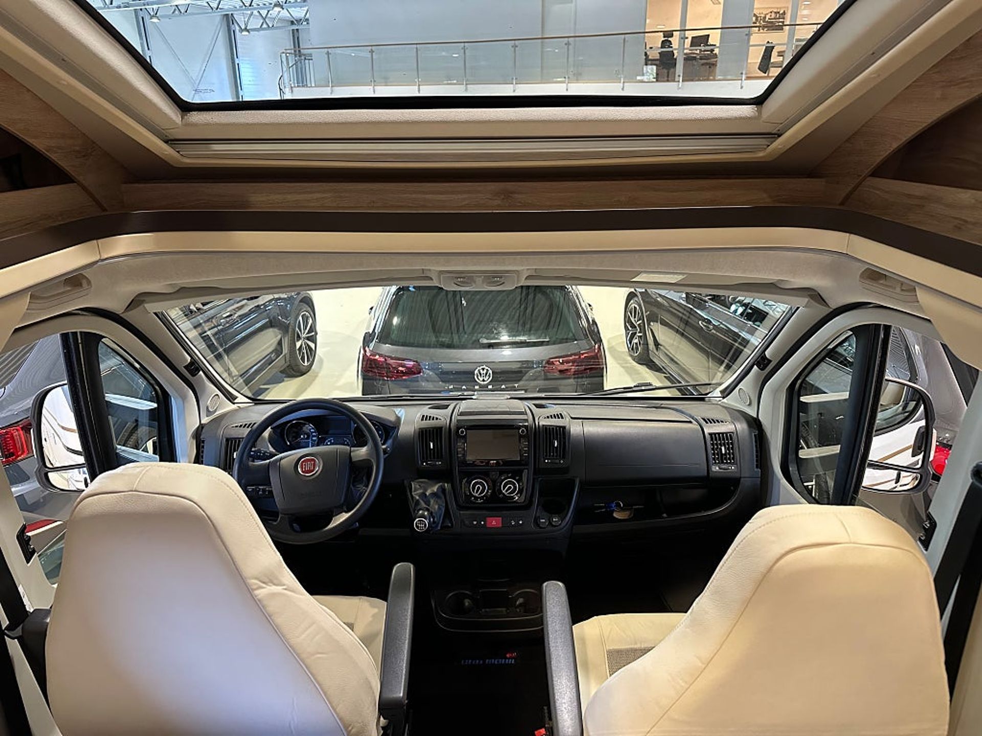 Eura Mobil Campervan Fiat 2.3 MultiJet 2018, bild 7/28