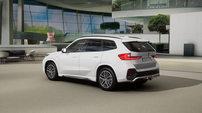 Bild 2 av BMW iX1 xDrive30 M Sport Rattvärme Head-Up D/A Plus Drag